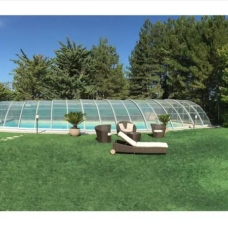 Giovannozzi - Swimming Pool & Tennis Court *